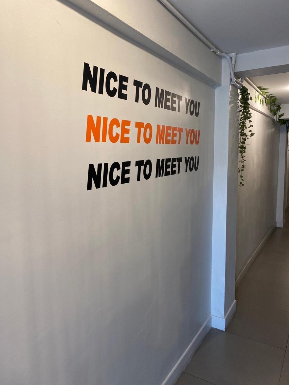 101 Seoul Hostel バンコク都 エクステリア 写真